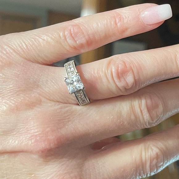 Signed 925 Sterling Square Prong Set and Pave Set CZ Ring Size 7 - Picture 12 of 16